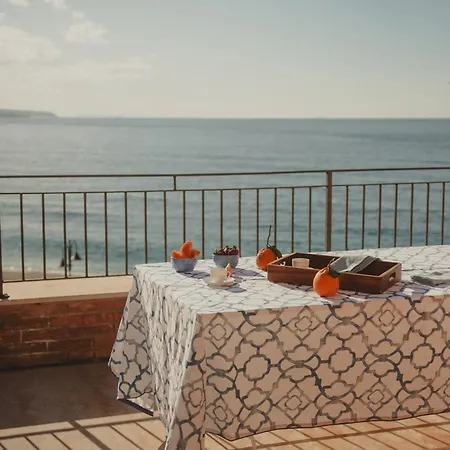 La Balza Di Pensión Scilla